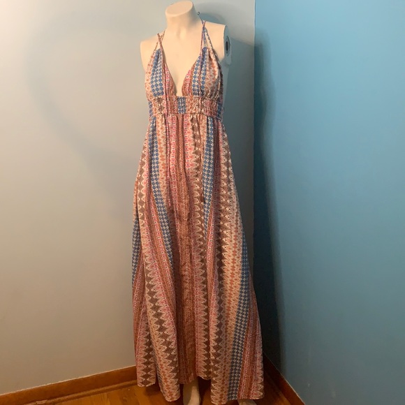 Lulu’s maxi halter dress with gathered back - Picture 3 of 9